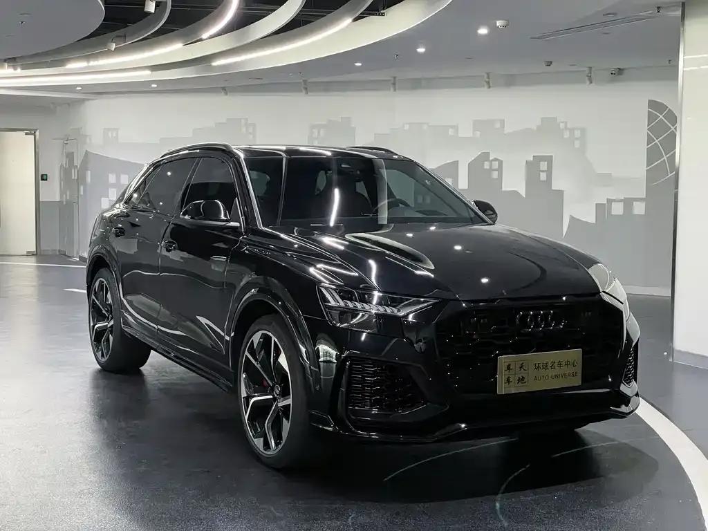 Audi RS Q8 — фото 2