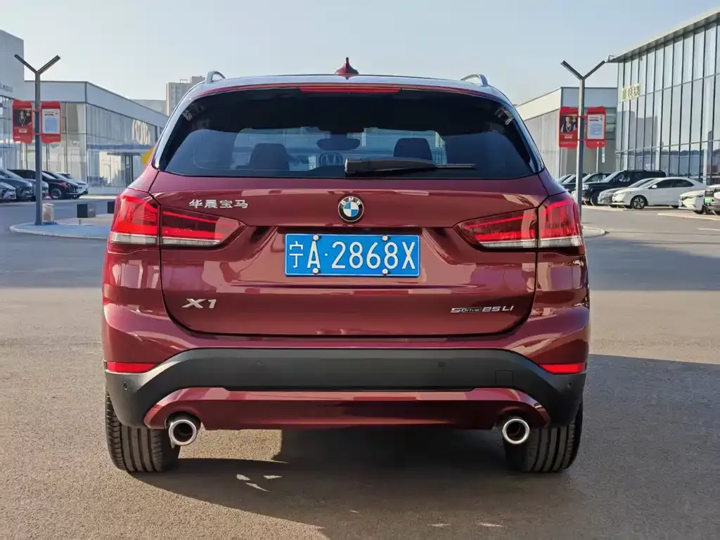 BMW X1 — фото 2