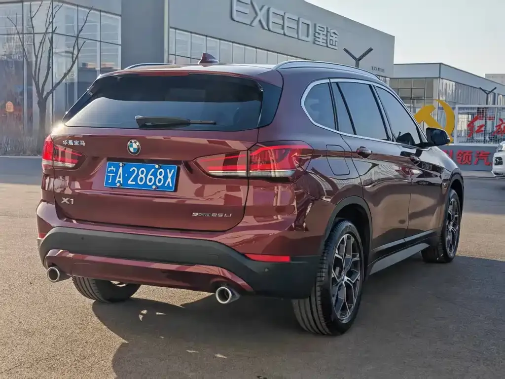 BMW X1 — фото 10