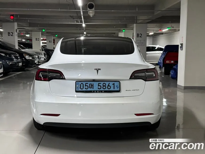 Tesla Model 3 — фото 4