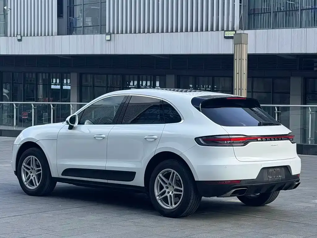 Porsche Macan — фото 9