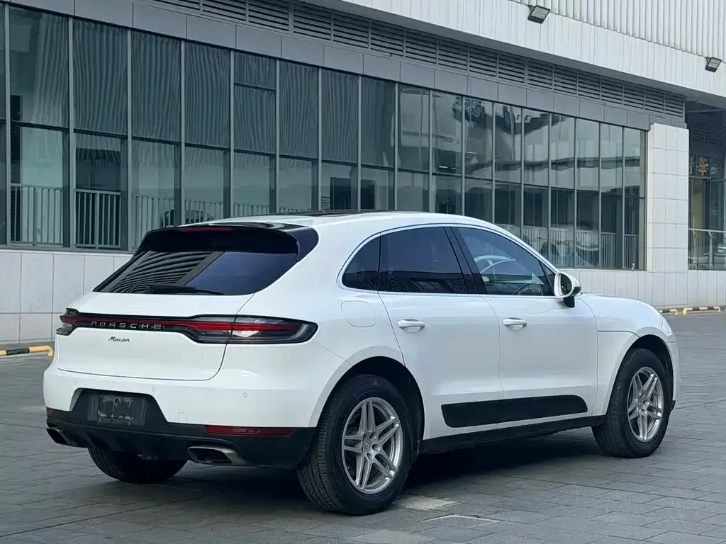 Porsche Macan — фото 7