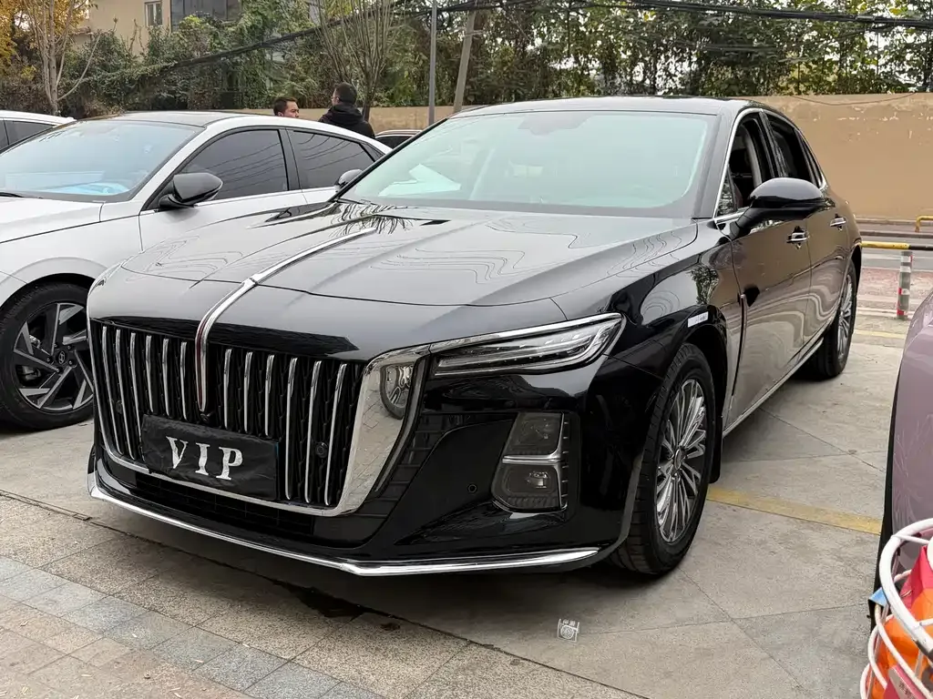 Hongqi H5 — фото 1