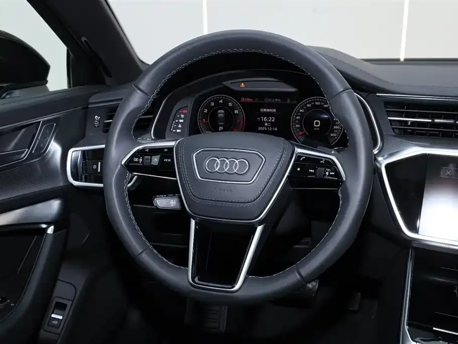 Audi A6L — фото 2