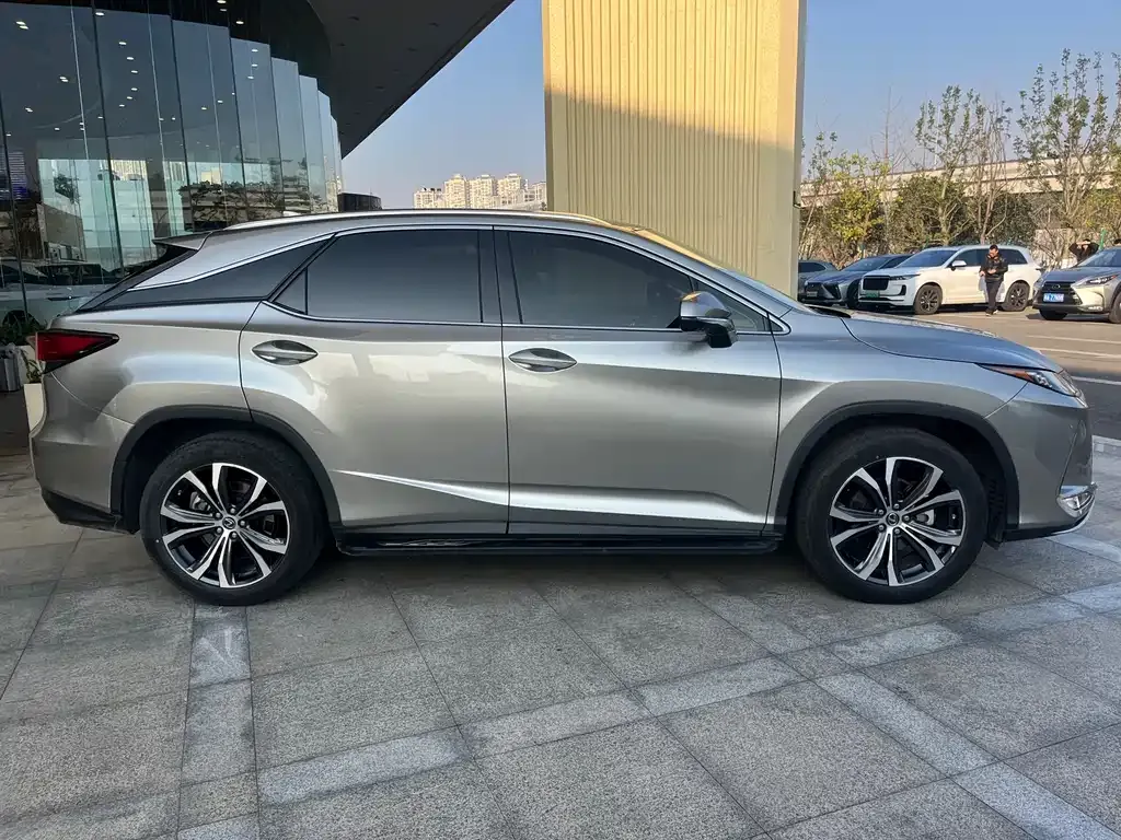 Lexus RX — фото 5
