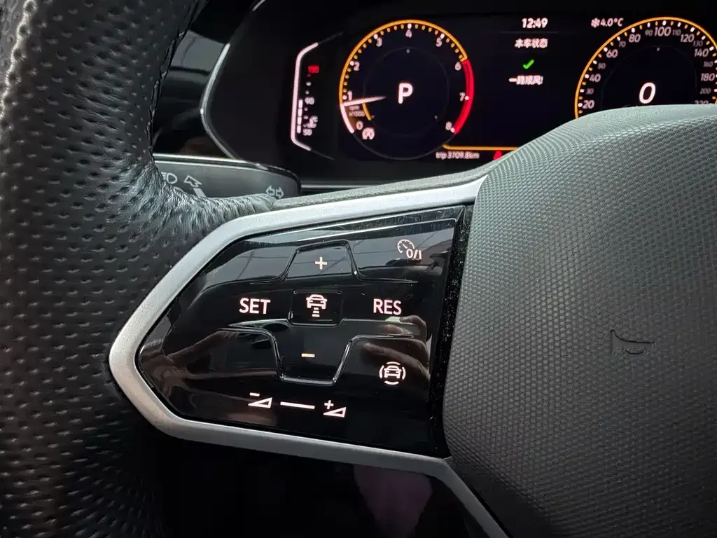 Volkswagen Passat — фото 9