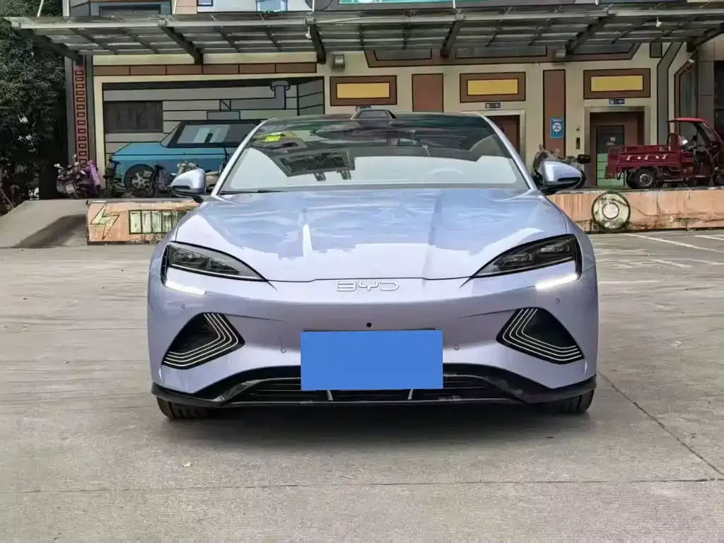 BYD Seal — фото 2
