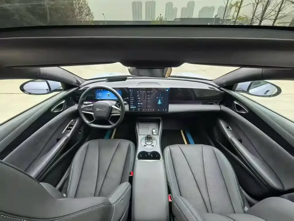 BYD Seal — фото 7