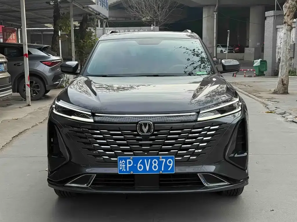 Changan CS75PLUS — фото 3