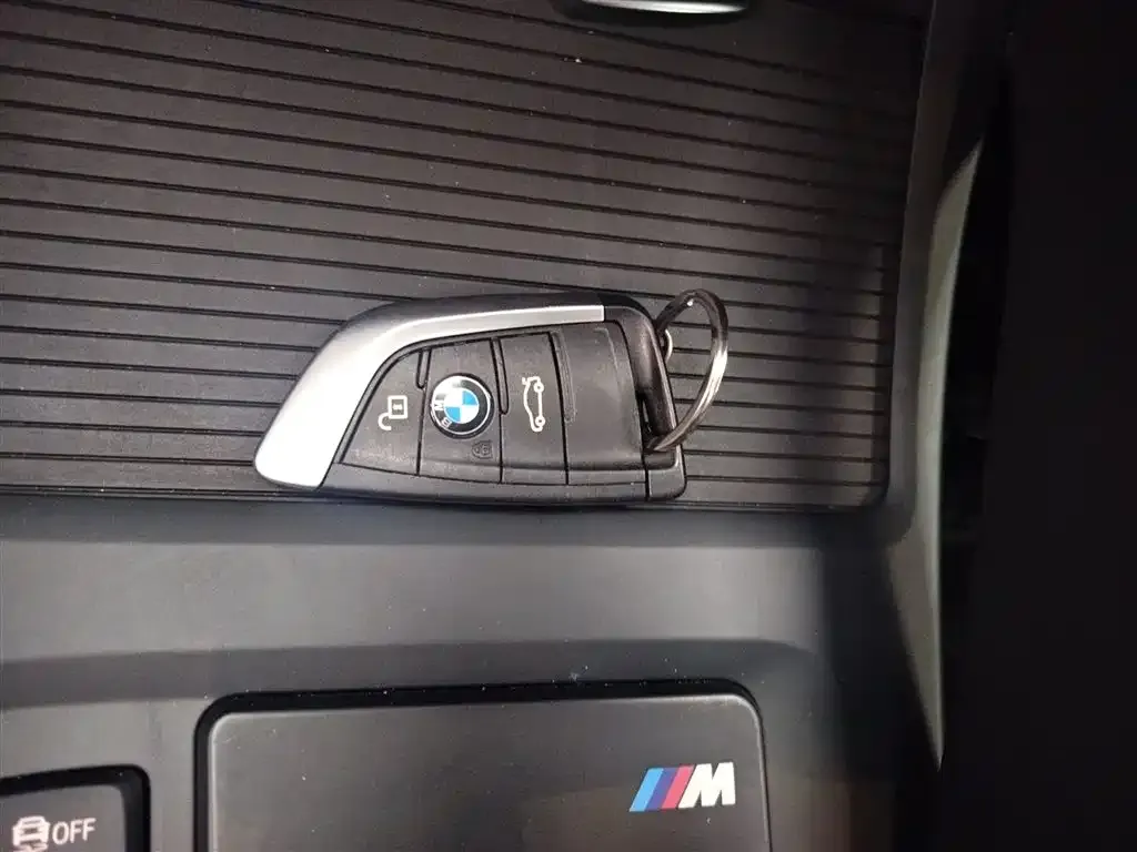 BMW X1 — фото 9