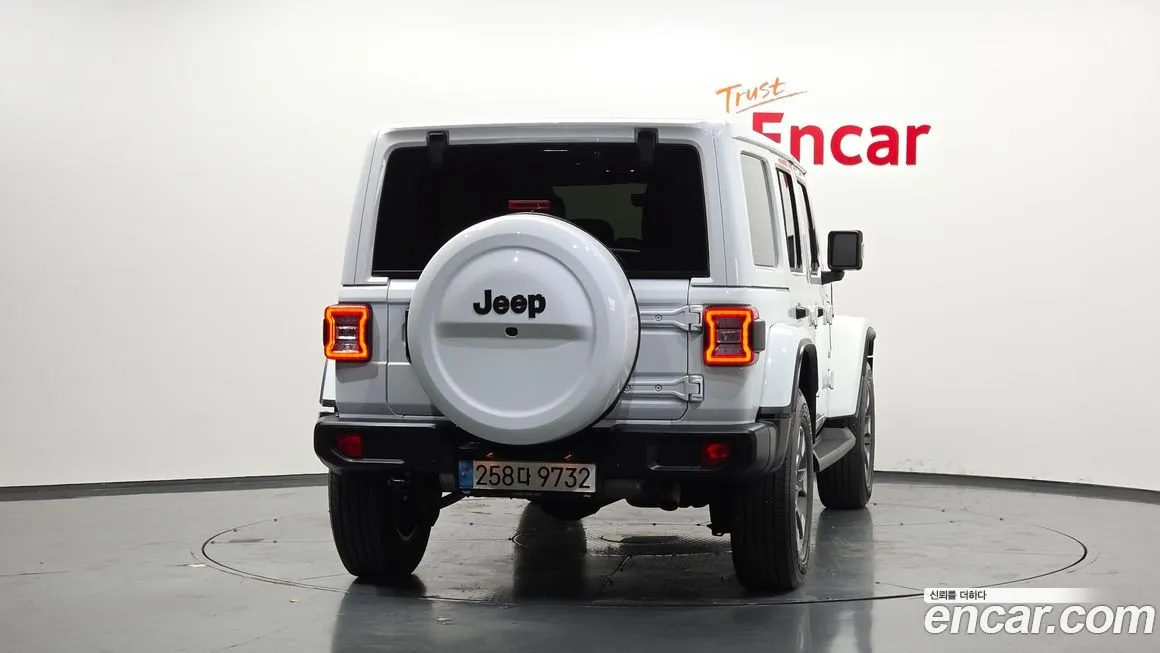 Jeep Wrangler — фото 4