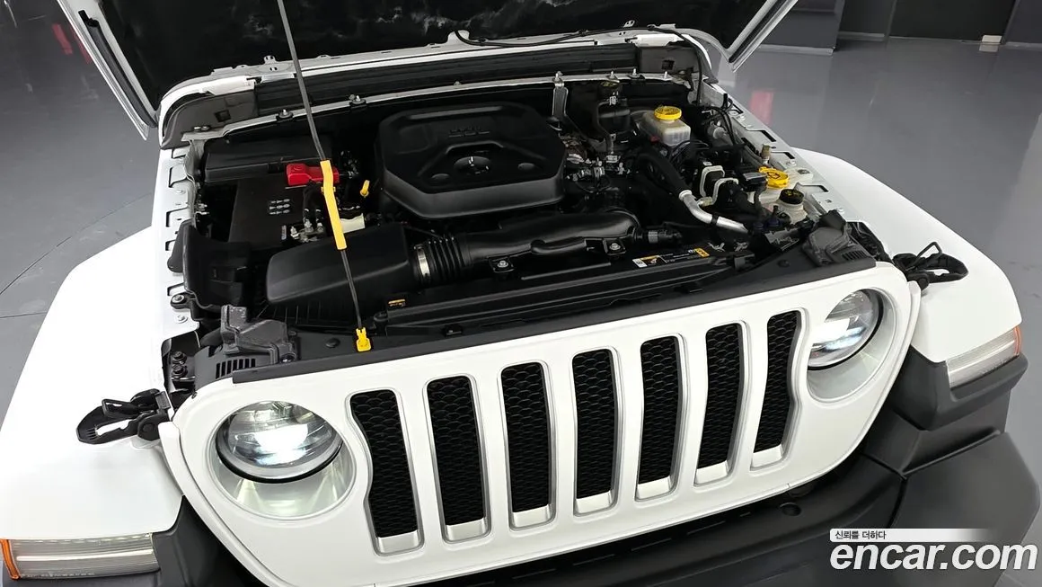Jeep Wrangler — фото 6