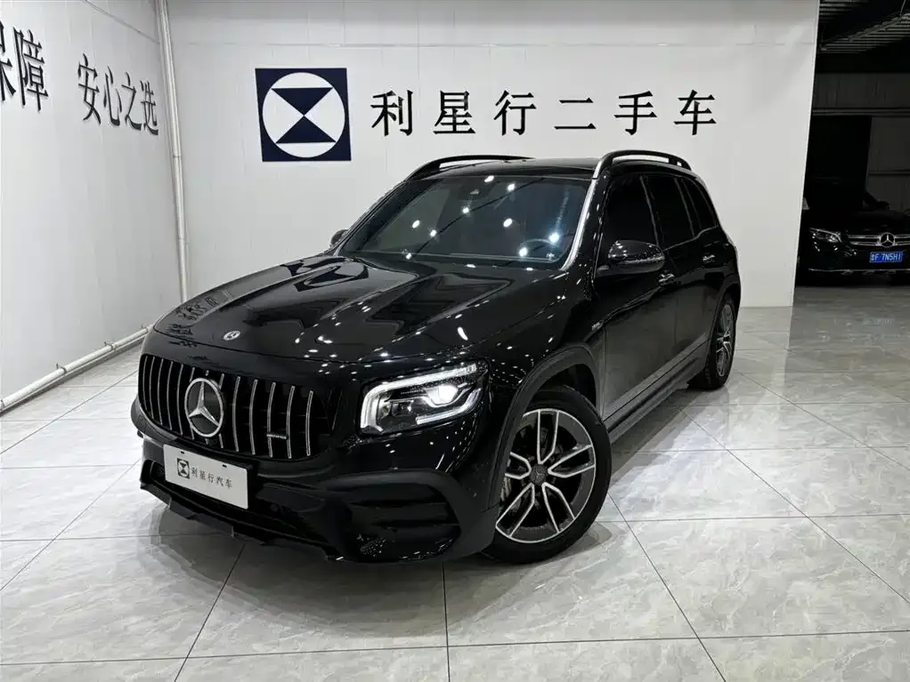 Mercedes-Benz GLB AMG — фото 1