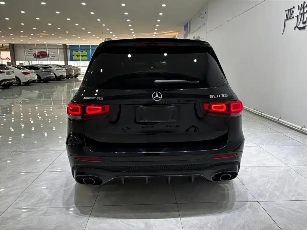 Mercedes-Benz GLB AMG — фото 5