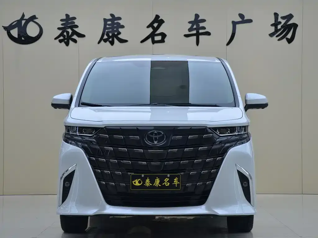 Toyota Alphard — фото 2