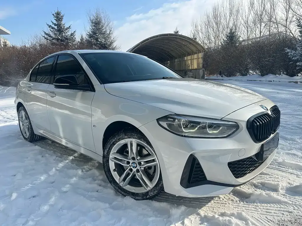 BMW 1 Series — фото 1