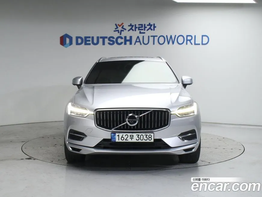 Volvo XC60 — фото 10