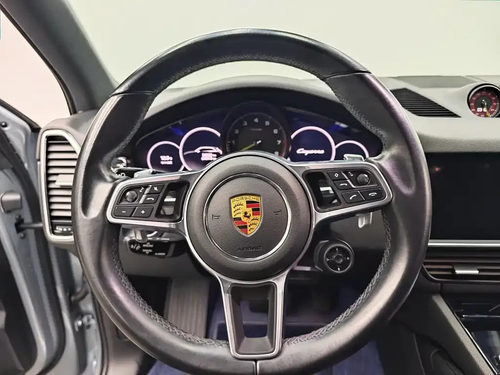 Porsche Cayenne Hybrid — фото 6
