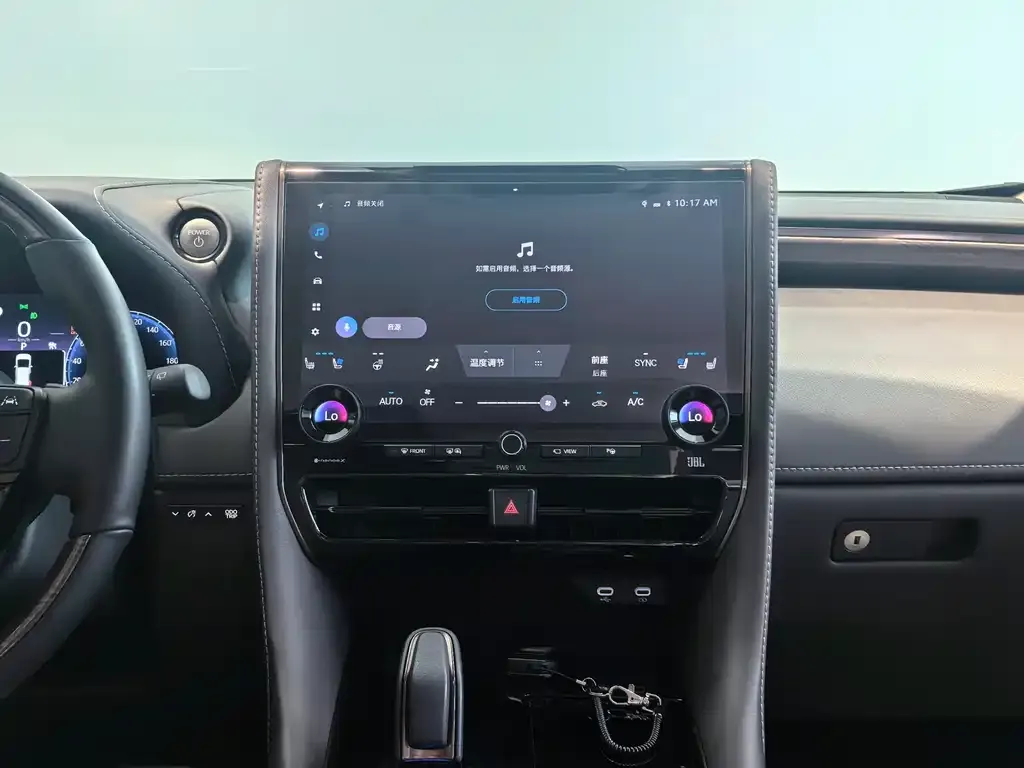 Toyota Alphard — фото 3