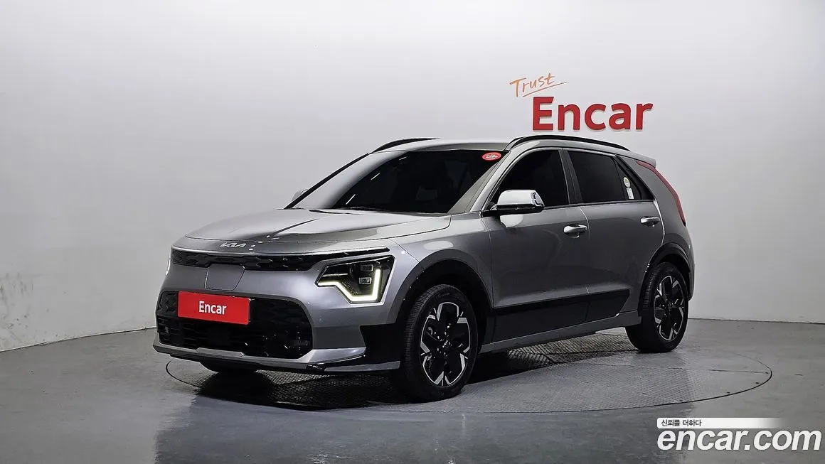 Kia Niro — фото 1