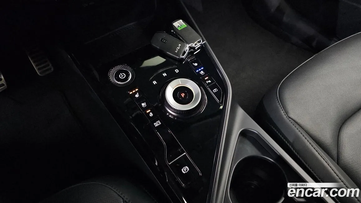 Kia Niro — фото 9