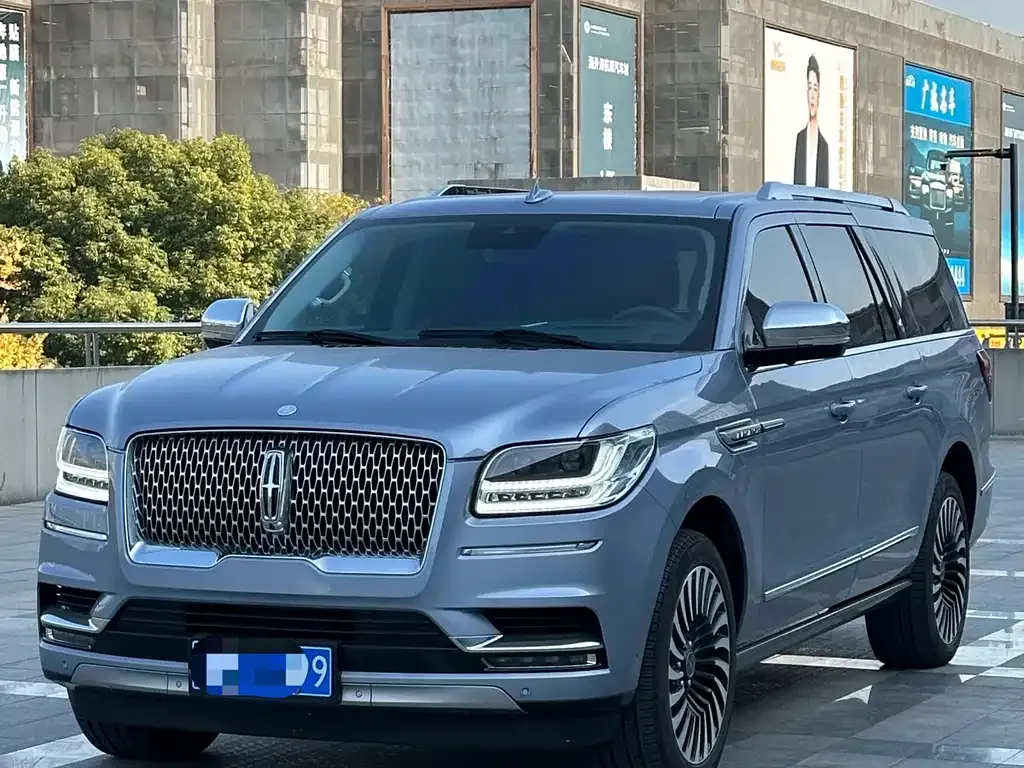 Lincoln Navigator — фото 1