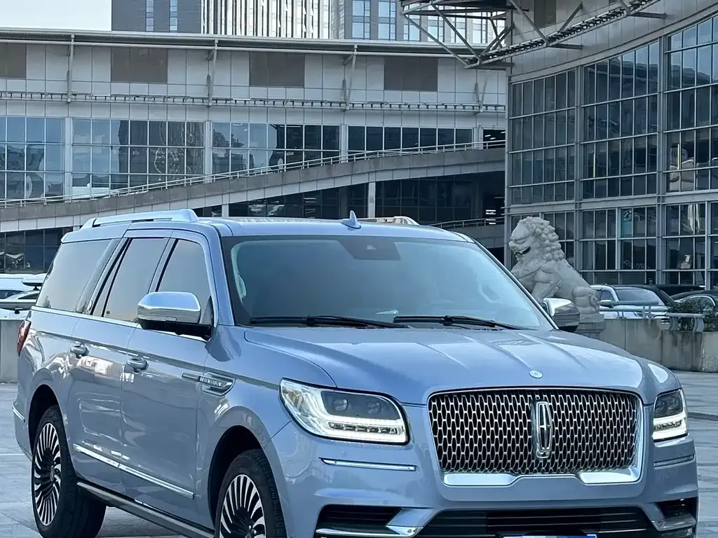 Lincoln Navigator — фото 9