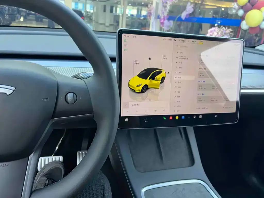 Tesla Model Y — фото 5
