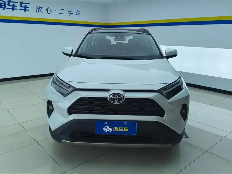Toyota RAV4 — фото 2