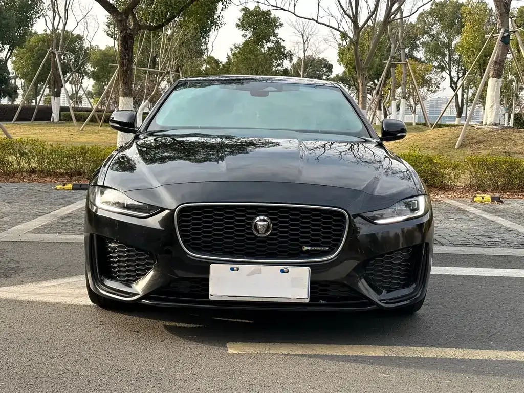 Jaguar XEL — фото 2