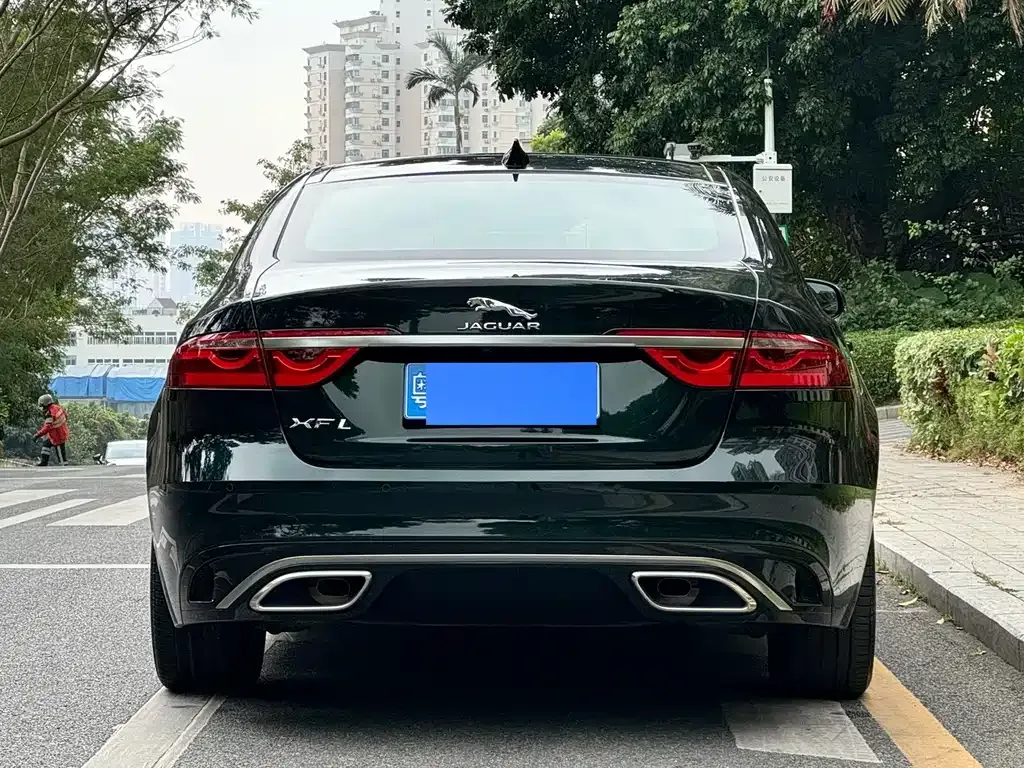 Jaguar XFL — фото 10