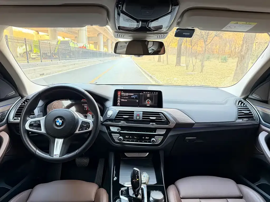 BMW X3 — фото 10