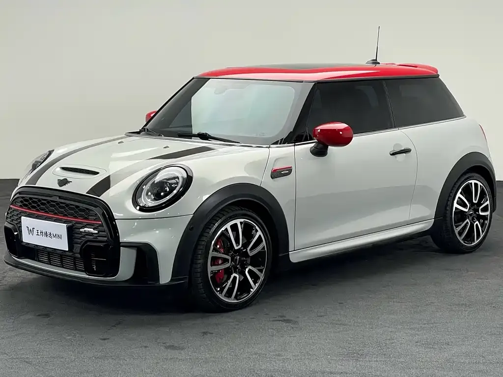 MINI JCW (John Cooper Works) — фото 1