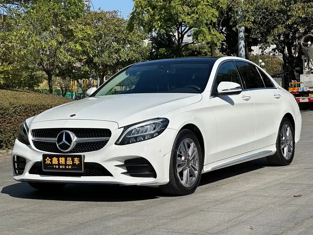 Mercedes-Benz C-Class — фото 1