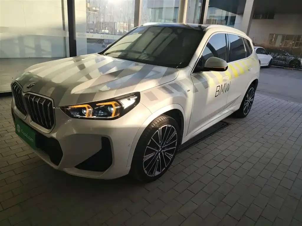BMW X1 — фото 1