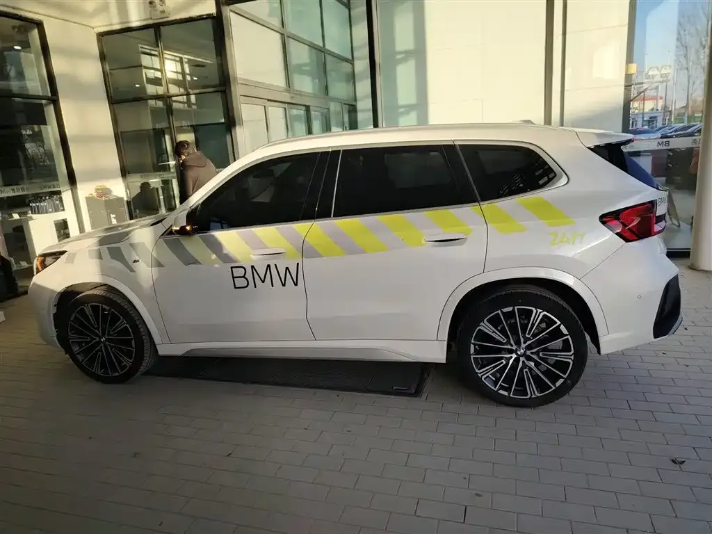 BMW X1 — фото 2