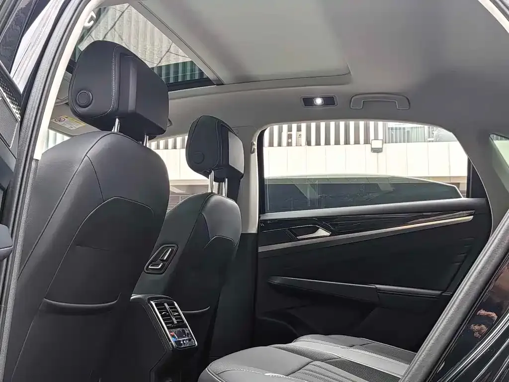 Volkswagen Passat — фото 3