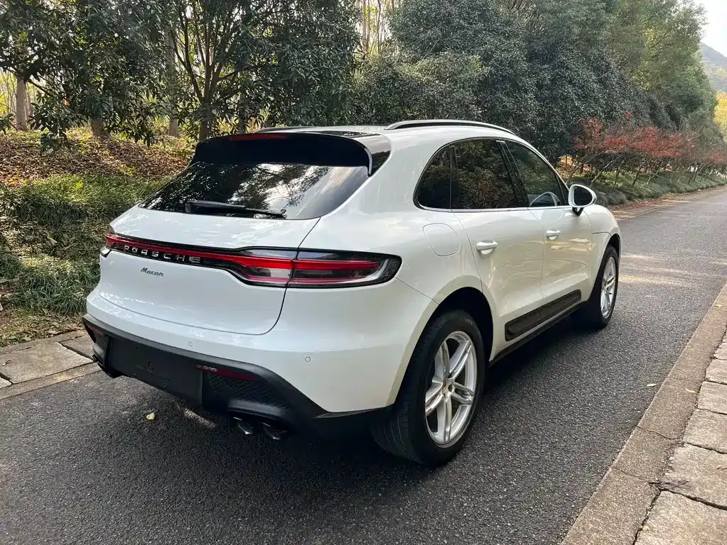 Porsche Macan — фото 5
