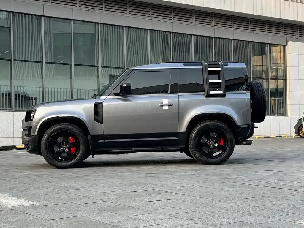 Land Rover Defender — фото 6