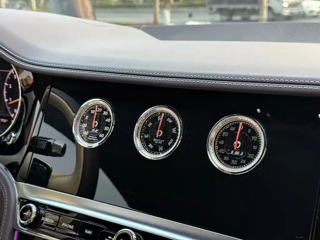 Bentley Continental — фото 10