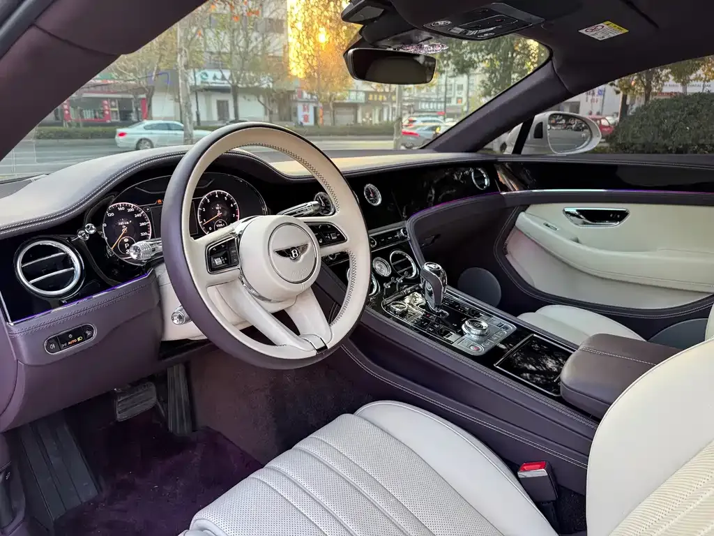 Bentley Continental — фото 7