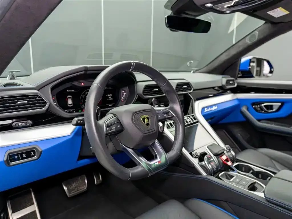 Lamborghini Urus — фото 8