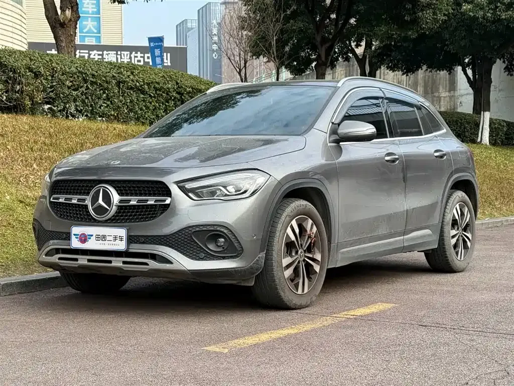 Mercedes-Benz GLA — фото 1