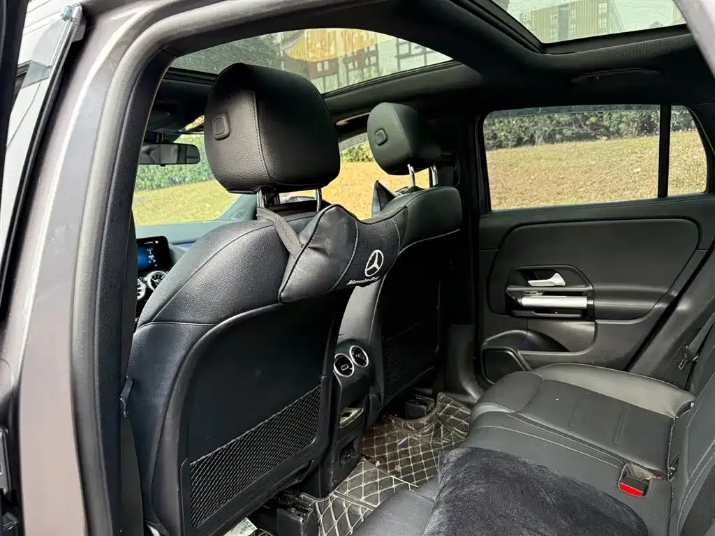 Mercedes-Benz GLA — фото 6