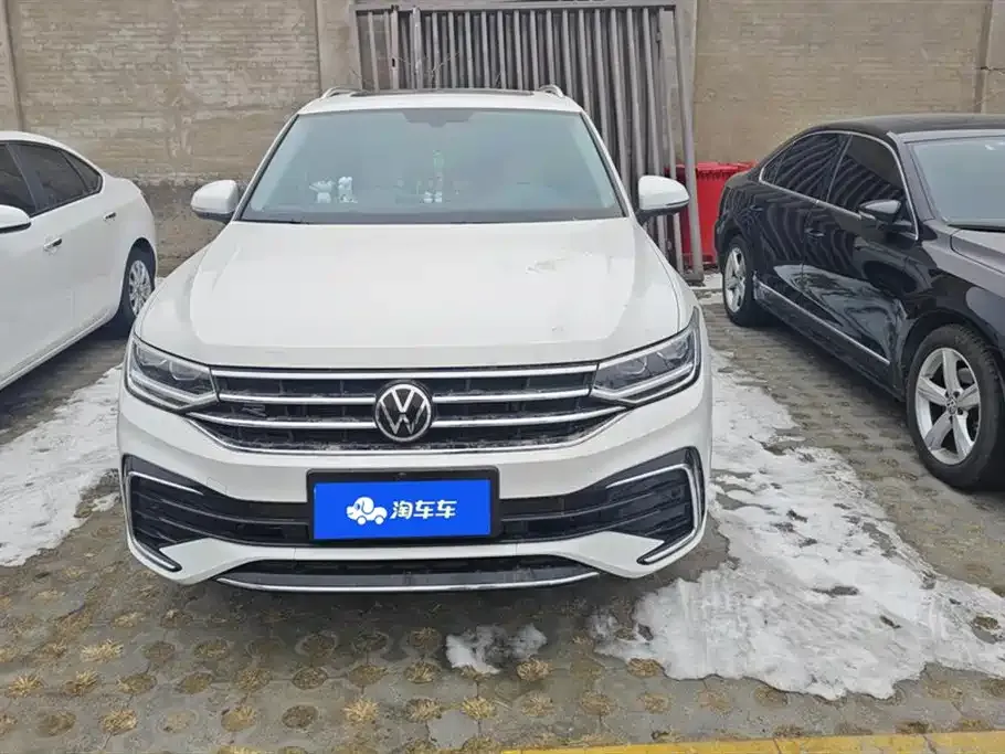 Volkswagen Tiguan L — фото 6