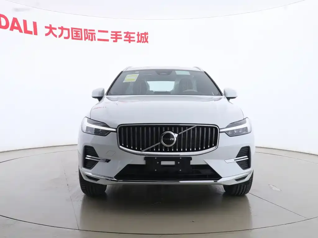 Volvo XC60 — фото 3