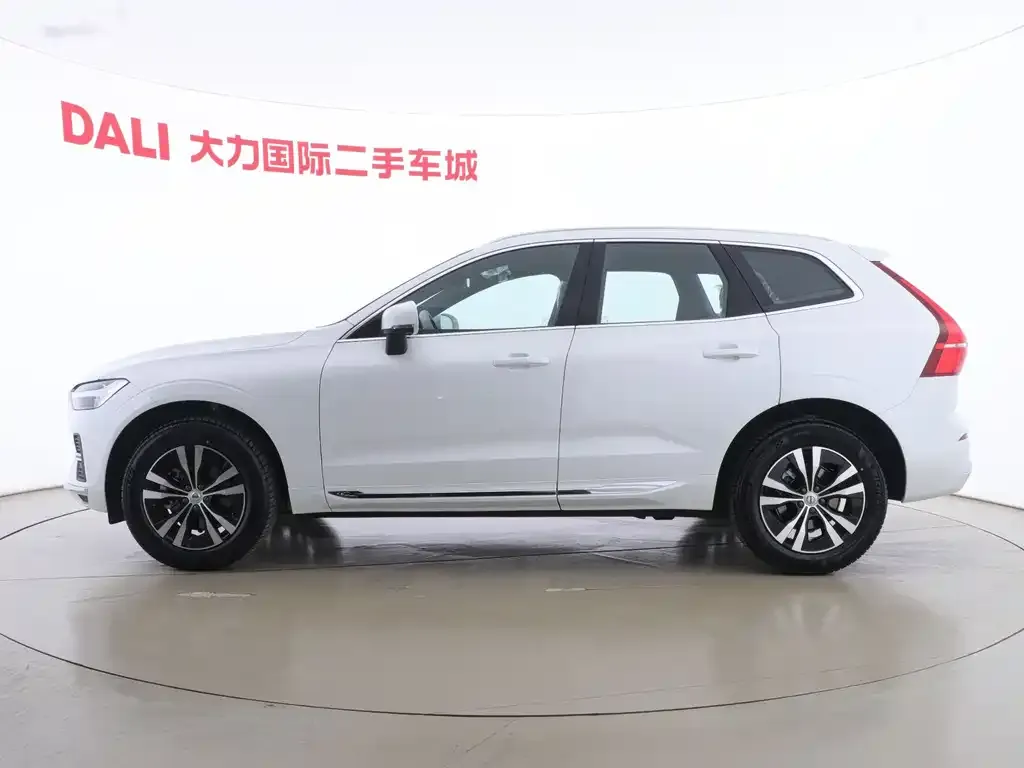 Volvo XC60 — фото 2