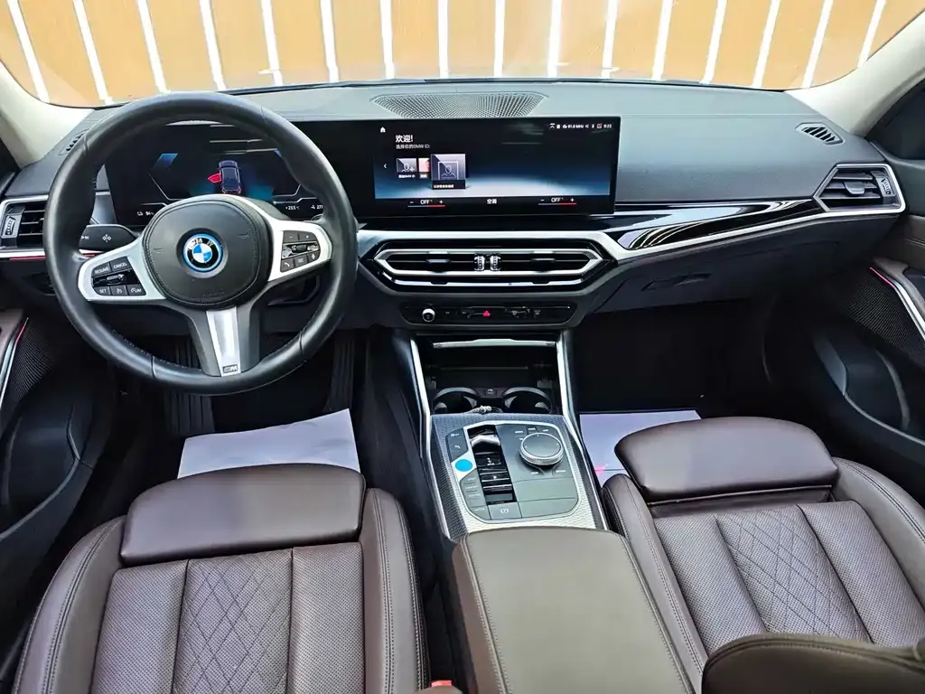 BMW i3 — фото 3
