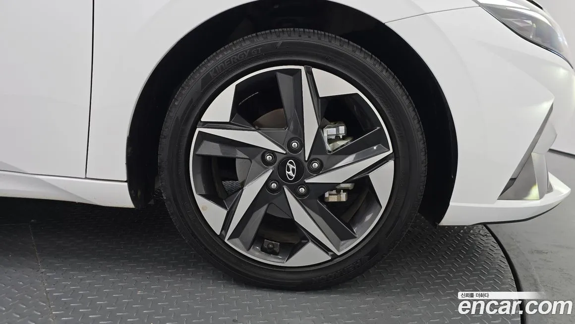 Hyundai AVANTE — фото 6