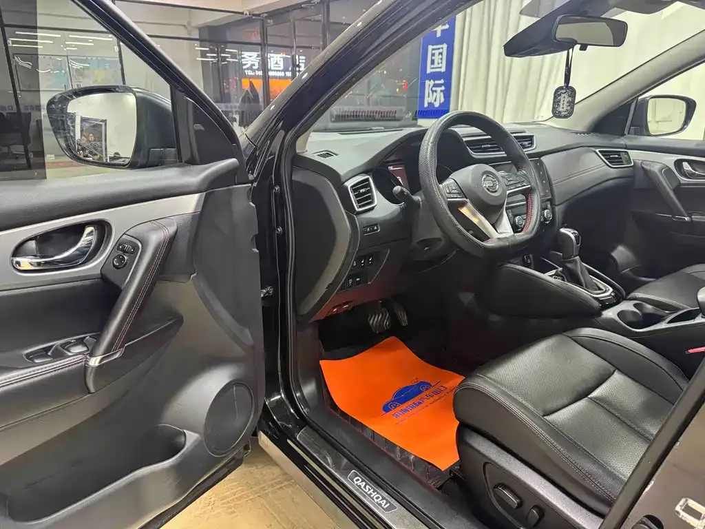 Nissan Qashqai — фото 4